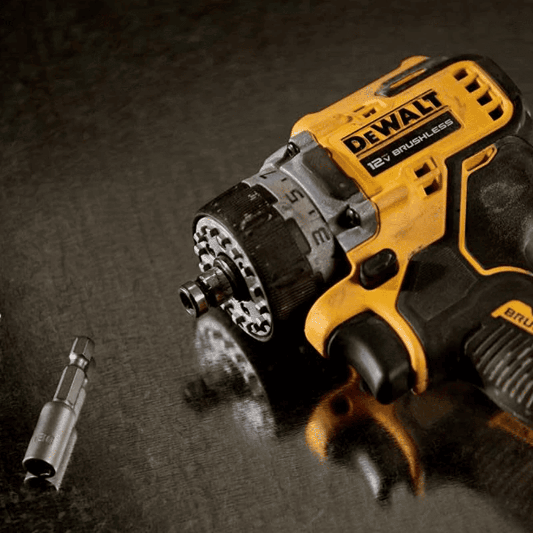 Kit de taladro/atornillador Multicabezal 5 en 1 DeWALT DCD703F1 - COD:100632