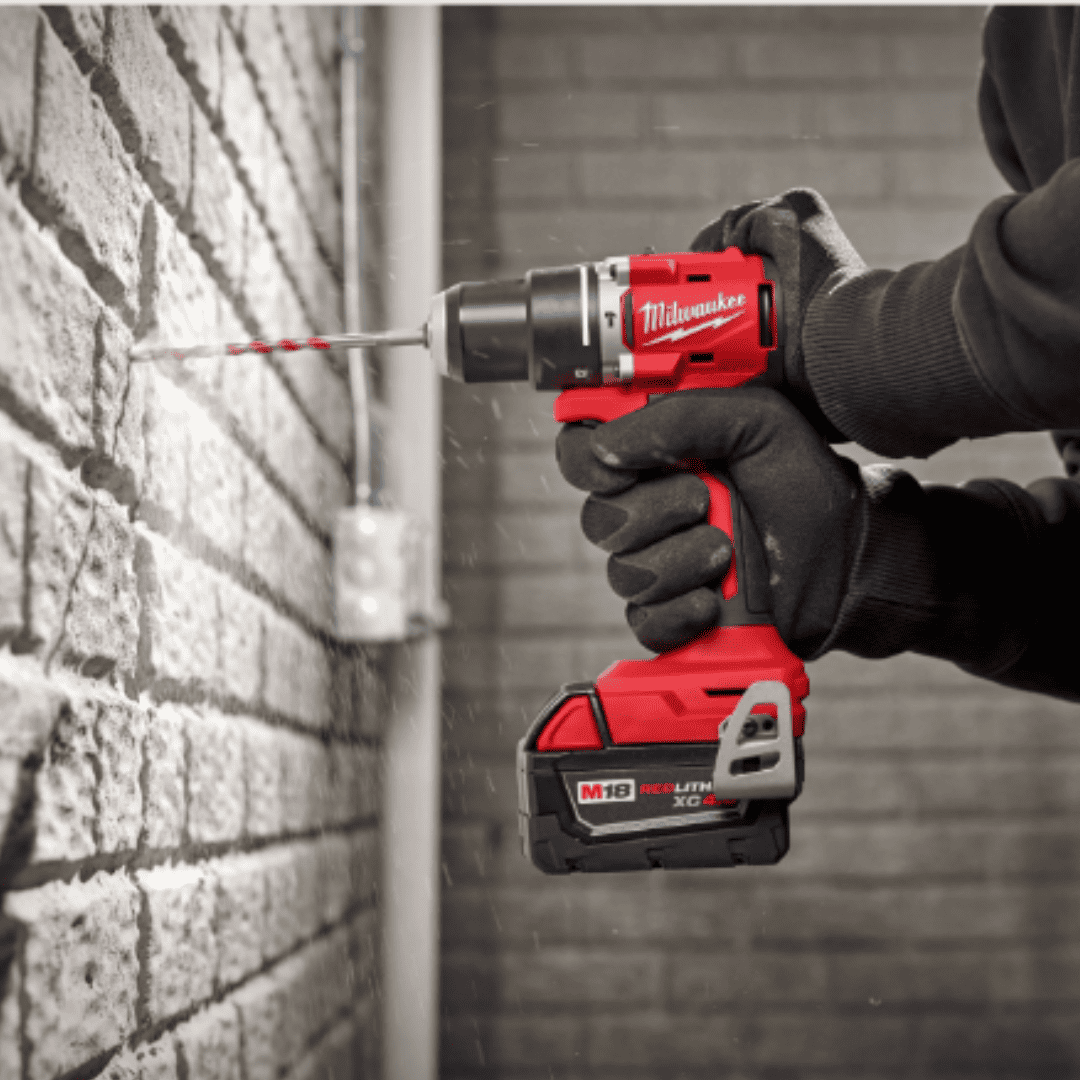 COMBO TALADRO + ATORNILLADOR Milwaukee 3693-22CX - COD:100684