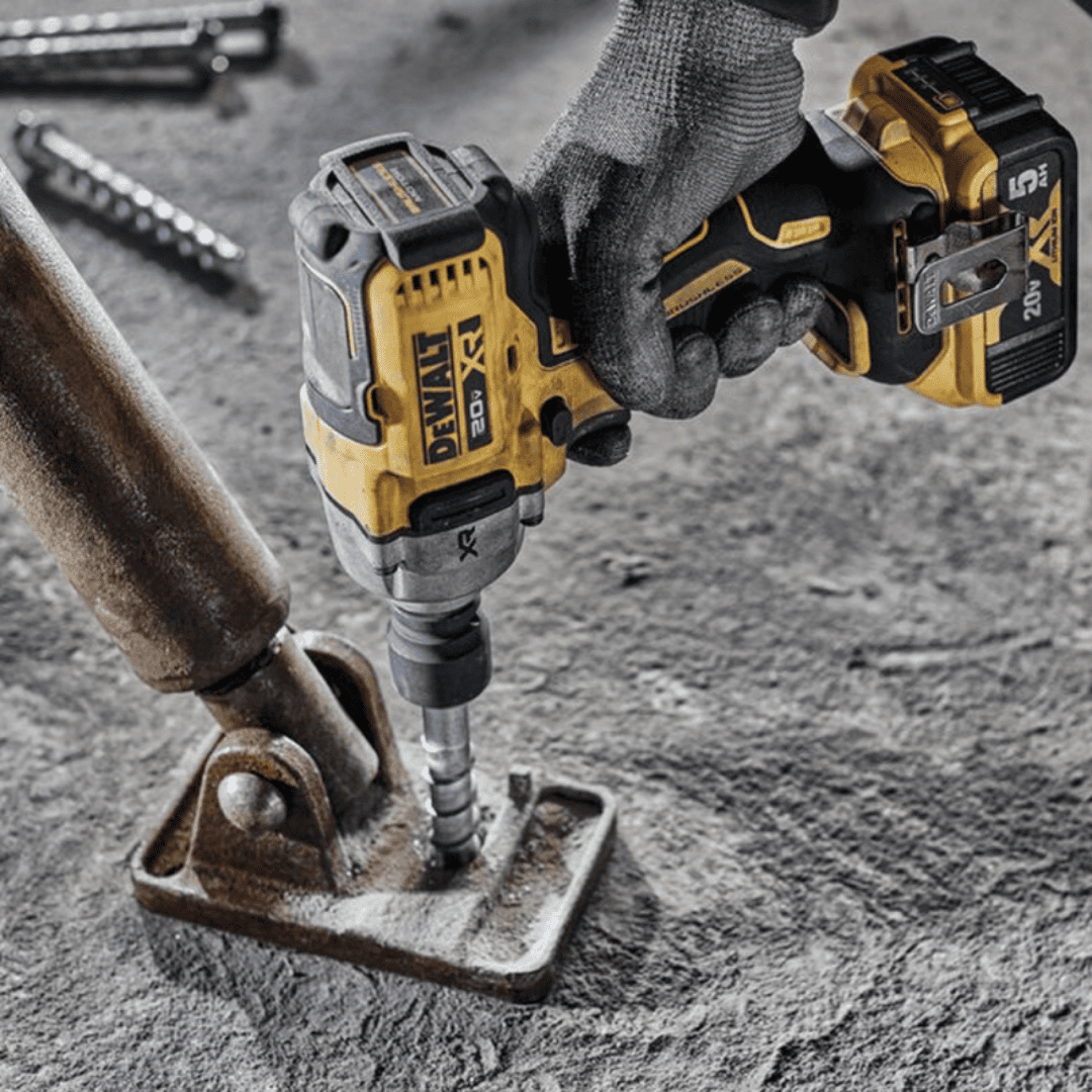 LLAVE DE IMPACTO 1/2" 20V 812NM DEWALT DCF891B - COD:100714