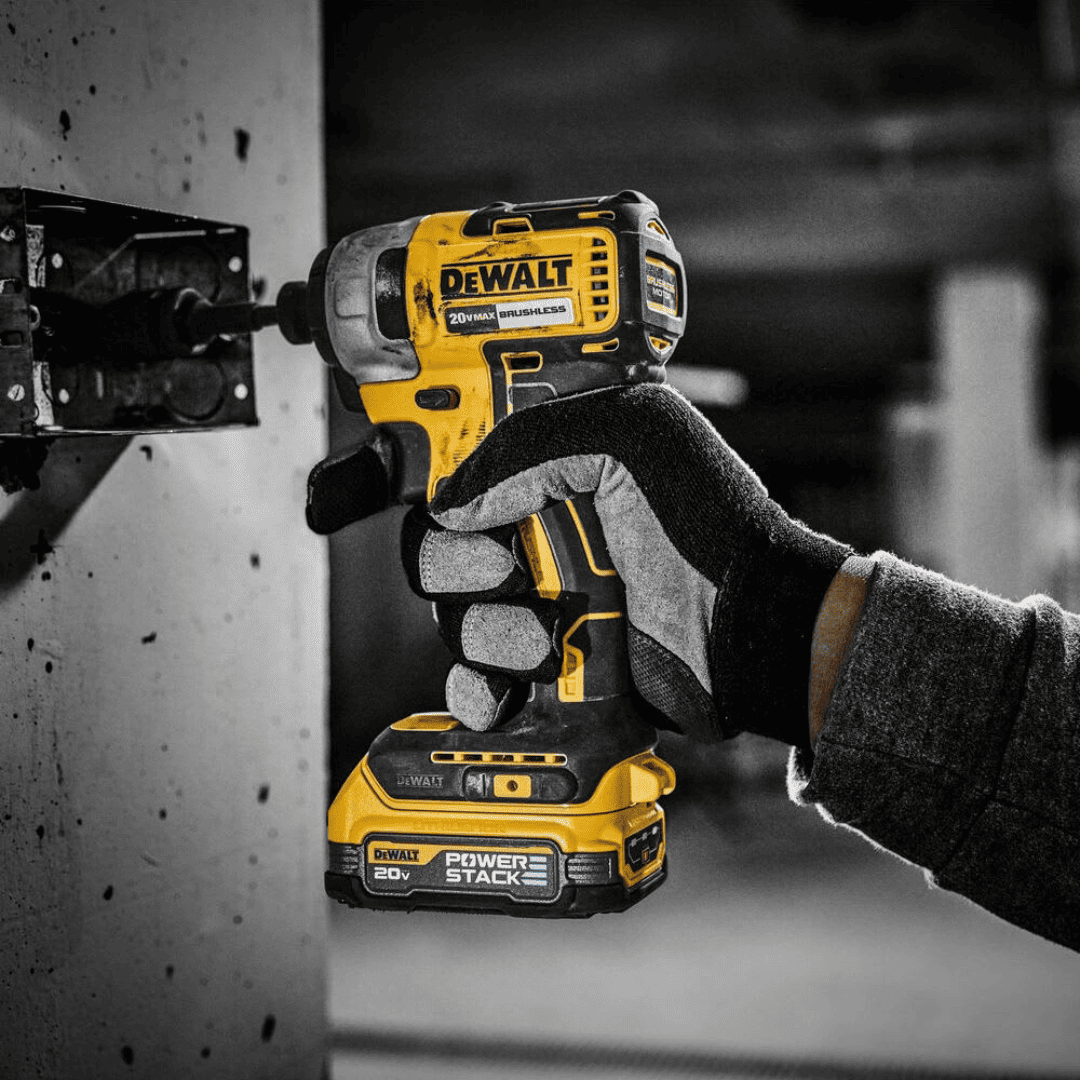 BATERÍA LITIO 1.7AH POWERSTACK DEWALT DCBP034-B3 - COD:100645