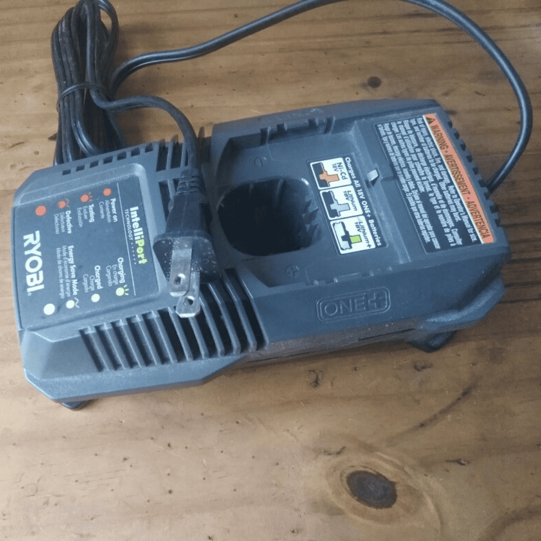 Kit RYOBI ONE+ – Batería P102 de 18V + Cargador P118 de 110V Original USA - COD:100736