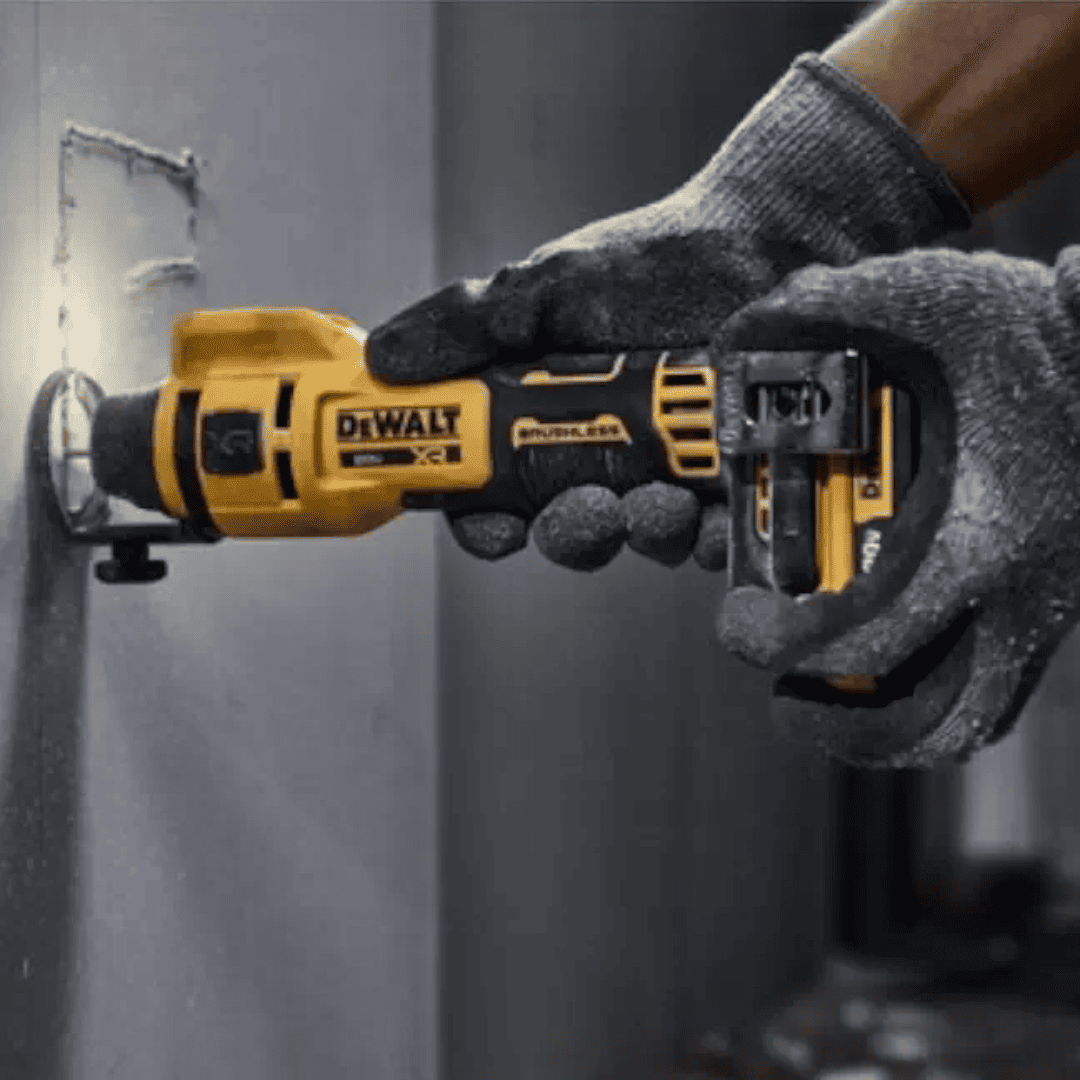 CORTADORA DE DRYWALL 1/8" - 1/4" XR DEWALT DCE555B - COD:100747