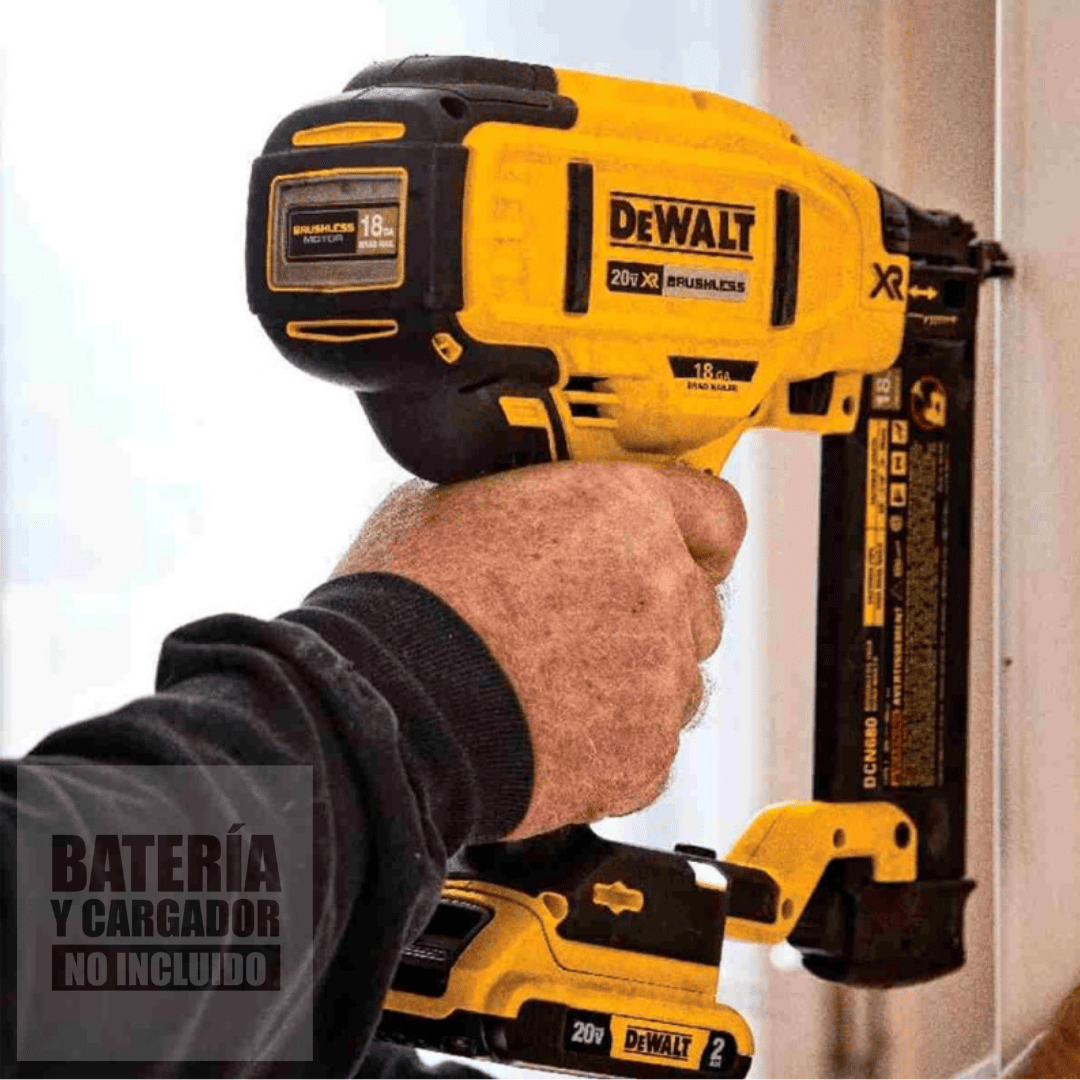 Clavadora XR Calibre 18  Dewalt DCN680B - COD:100642