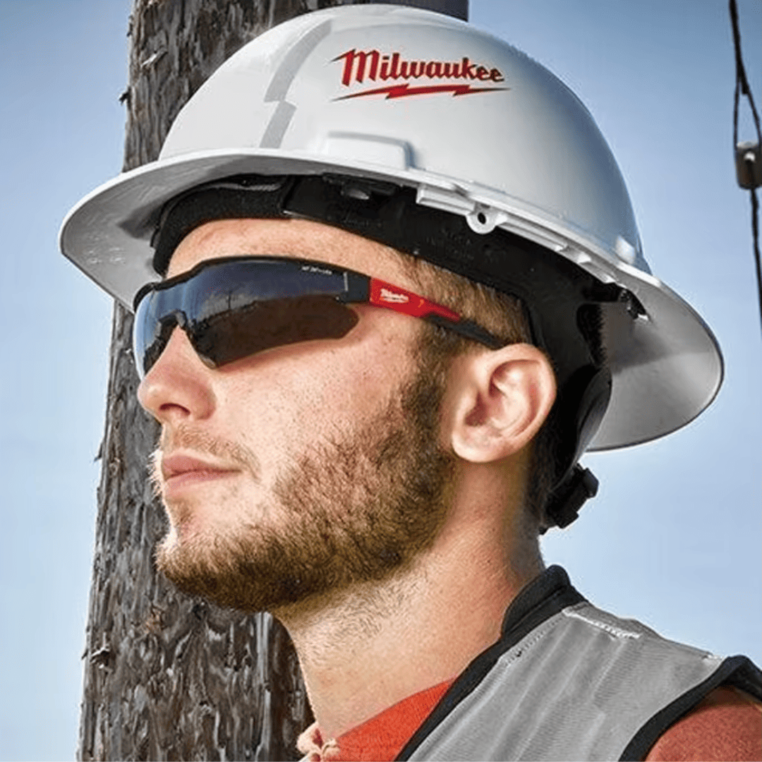 GAFAS DE SEGURIDAD ANTI-RAYAS GRIS - MILWAUKEE  48-73-2105 - COD:100586