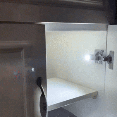 LUZ LED BISAGRA CON ENCENDIDO AUTOMATICO - COD:100339
